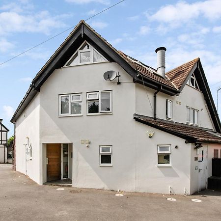 Central And Cosy Brockenhurst Flat Exteriör bild